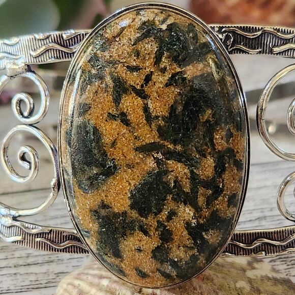 Harmony's Embrace Sterling Silver Healer's Gold Cuff Bracelet - Picture 1 of 10